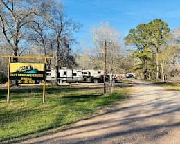 RV Site , Country, Wooded, peaceful near East Bernard, Tx.